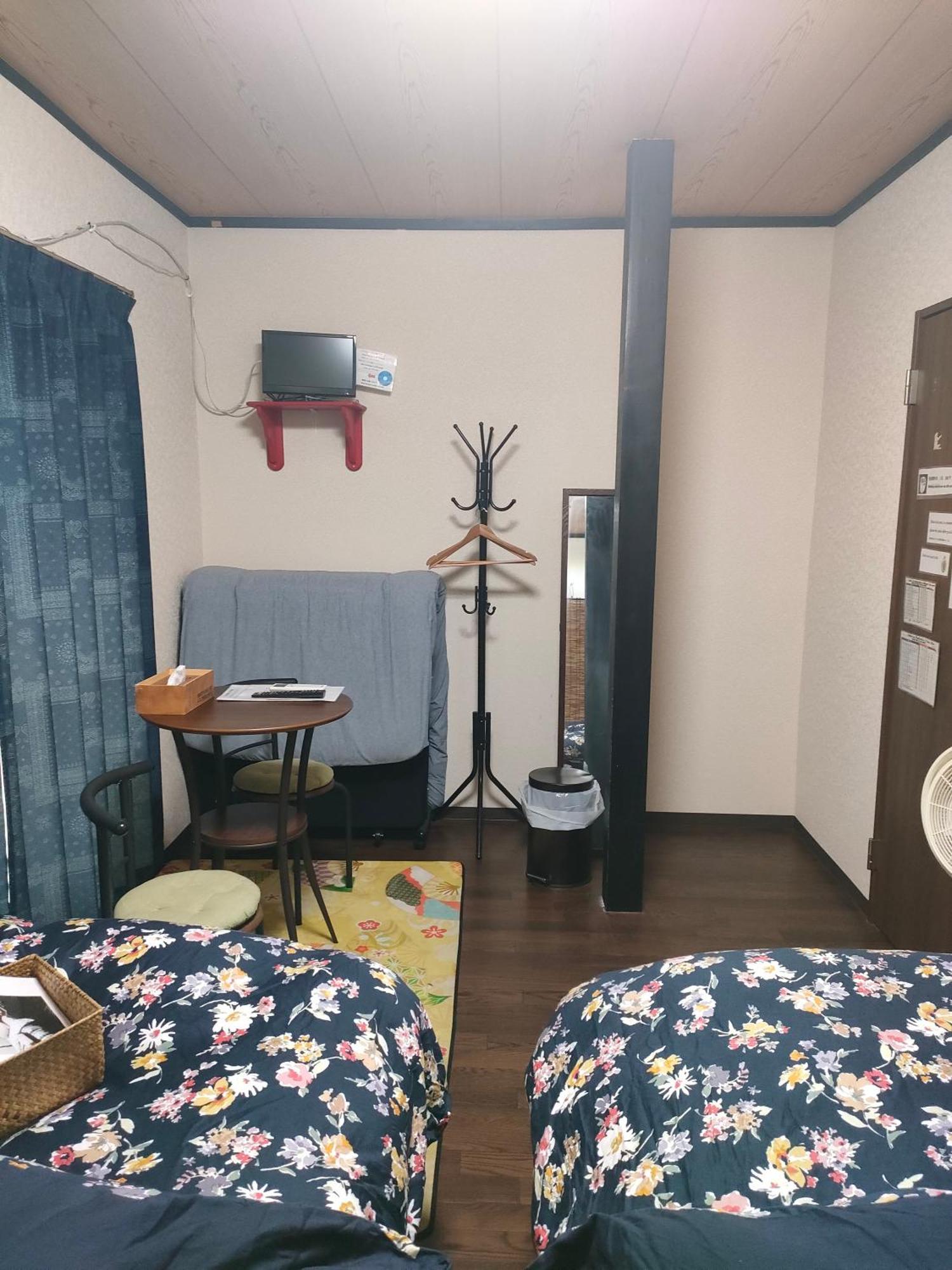 Miroku Share House Hotel Mimiharacho Kültér fotó